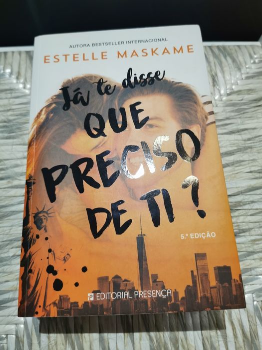 Livro praticamente novo