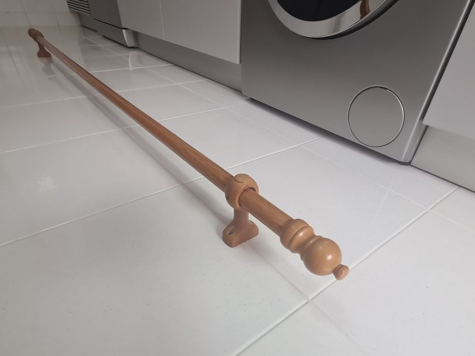 Varão em madeira 1,90m