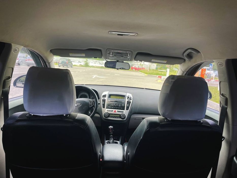 Kia Ceed 2008 • 1.6 газ/бензин • механіка