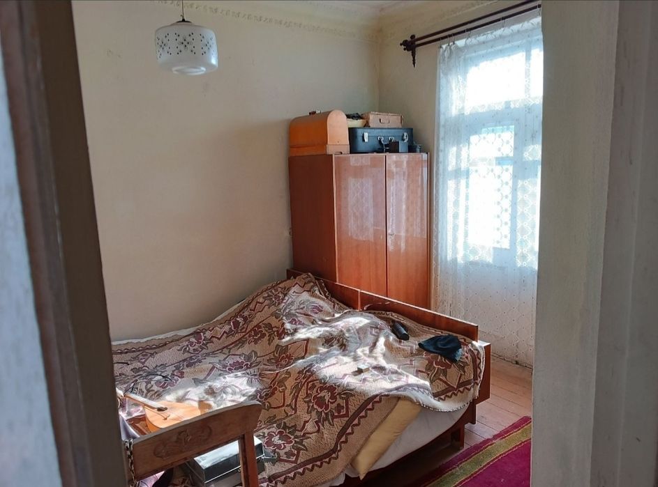 Продам 3к сталинку в центре города ул.Ковалевича