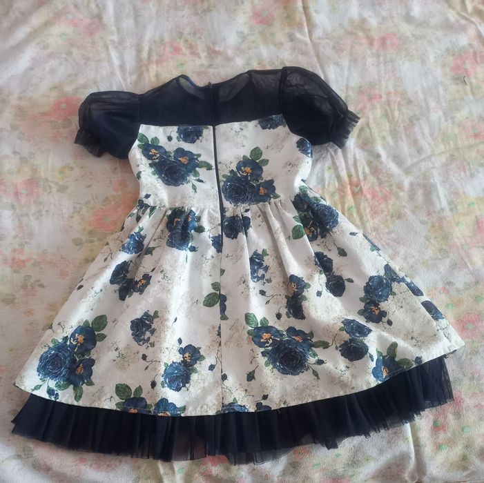 Дитяча святкова сукня