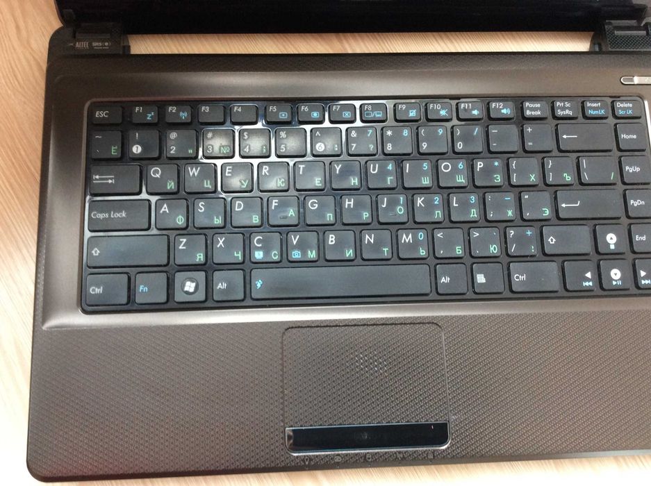 Ноутбук ASUS K42F