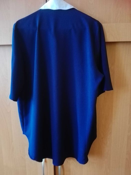 Ciemny granat XXL, elegancka klasyka.
