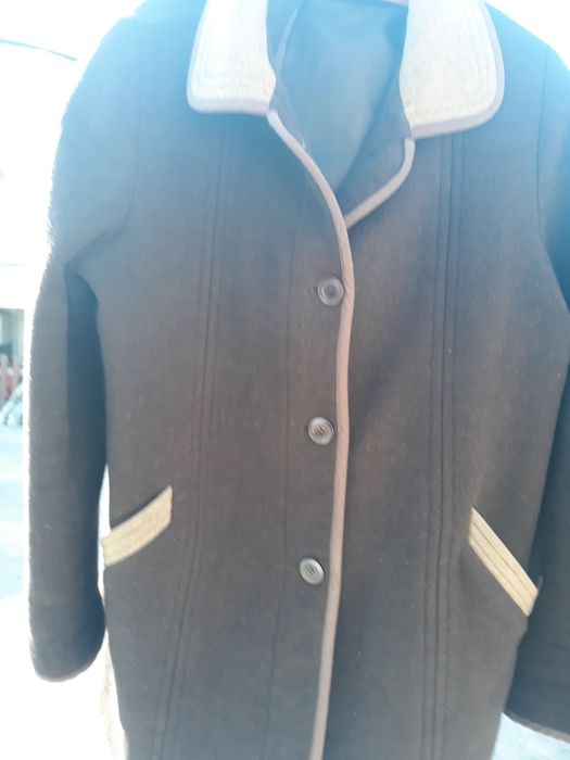 Roupas em bom estado