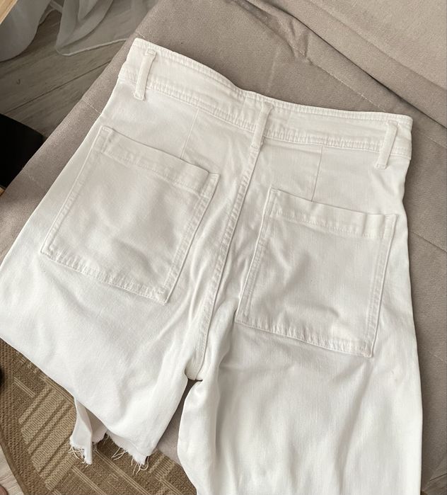 Джинси білі кюлоти від Zara