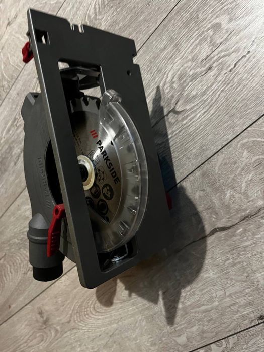 Продам паркетку ..