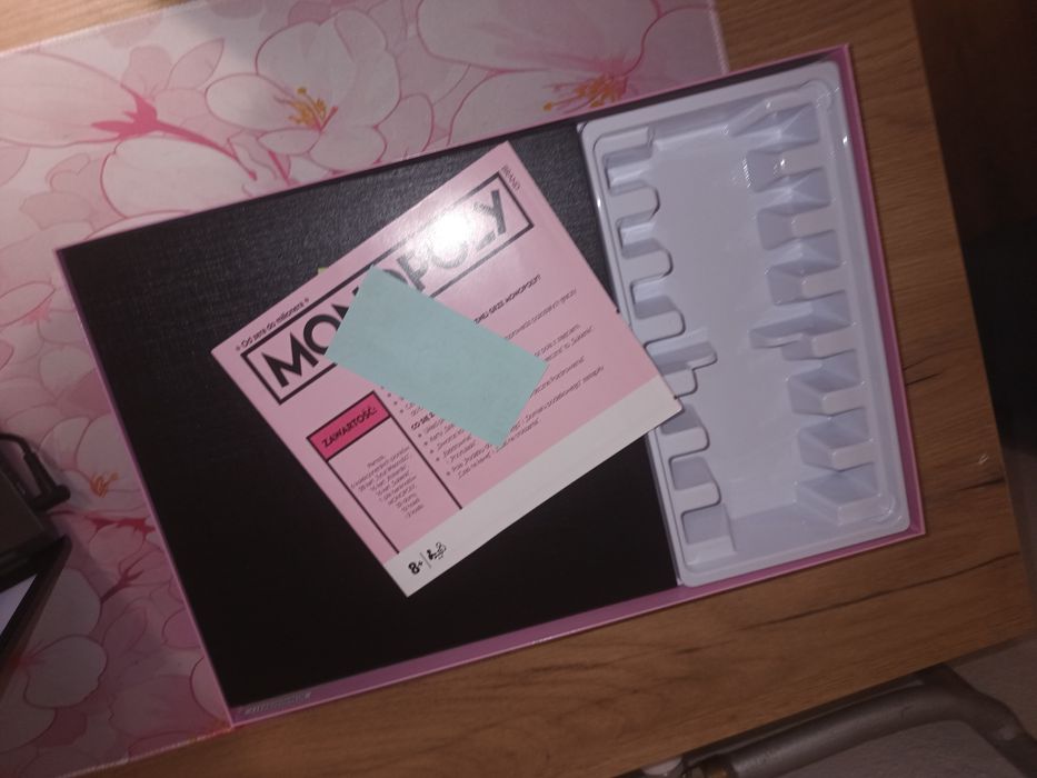 Zamienie lub sprzedam Monopoly hello kitty NOWE