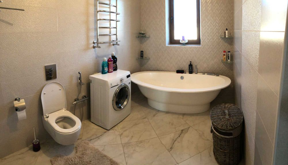 Дом в Совиньоне на ведущей к морю улице