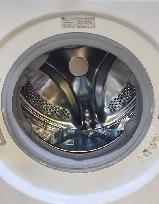 Пральна машина LG 8kg 1400віджим. Стан нової.Гарантія