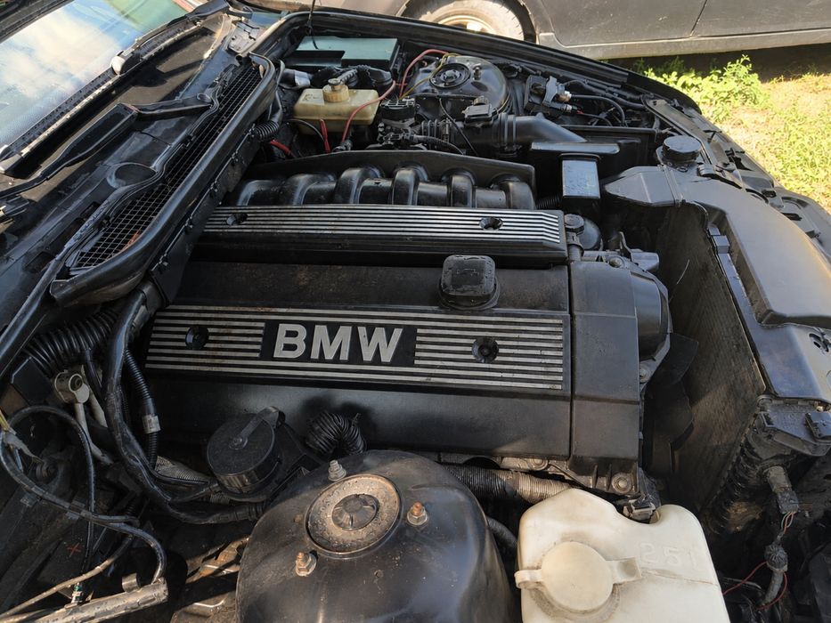 Продам машину BMW
