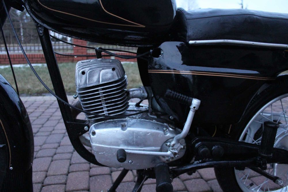 Motocykl WSK 175 M21W2