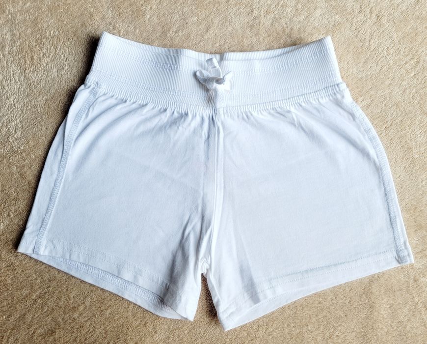 Шорты Next (Некст), белые, р. 5-6 лет (116 см), в идеальном сост.