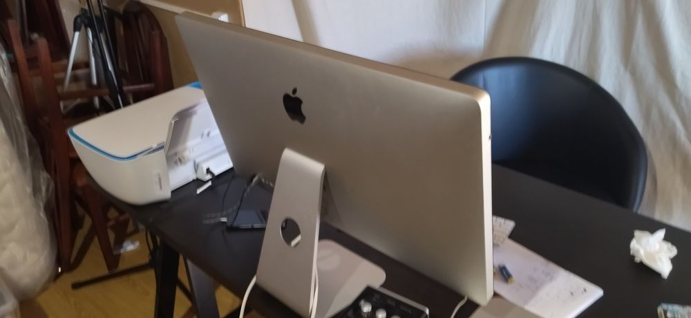 Apple thunderbolt display 27