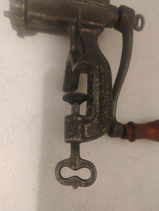 Zabytkowa maszynka do mięsa Aleksander Werk