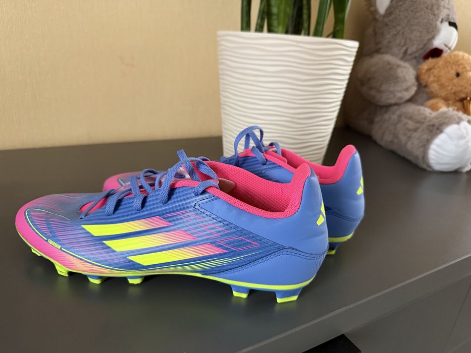 Оригінальні бутси adidas  f50