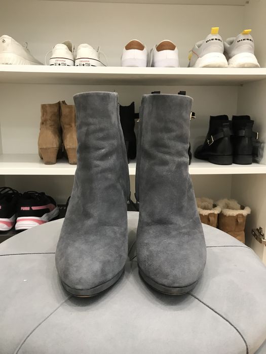 Szare botki na wysokiej szpilce