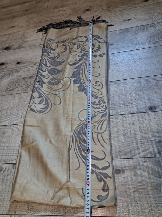 Великий жіночий шарф 174х66 см. Новий