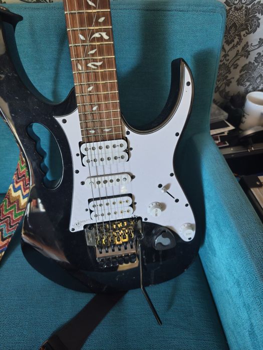 gitara elektryczna  Ibanez
