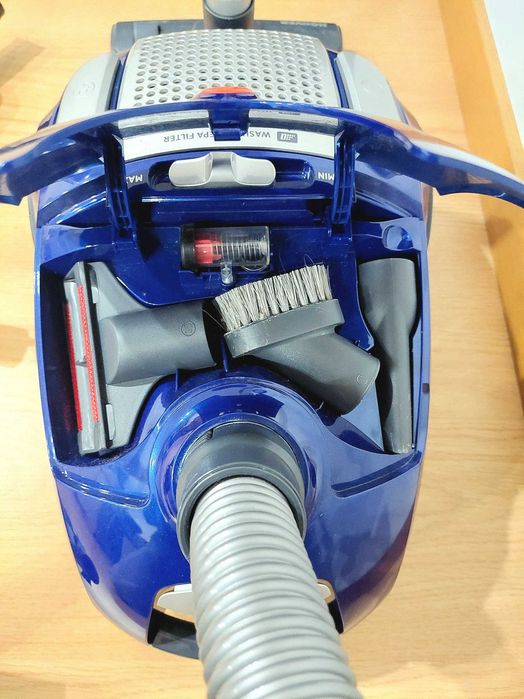 Aspirador de saco Hoover Telios Plus
Aspirador Hoover Telios Plus