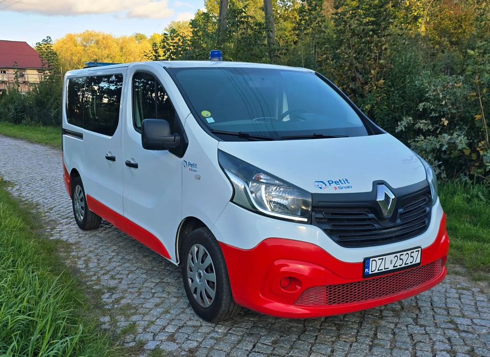 Renault Trafic 1.6 Dci Nosze PN1789A1  Karetka Ambulans Nosze 1789 kat A1