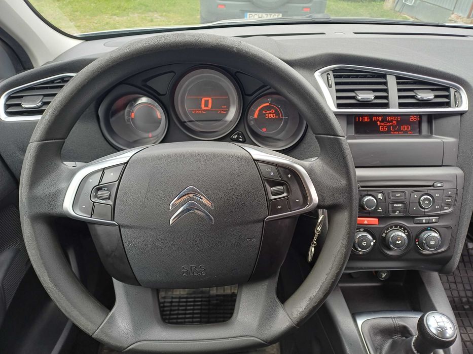 zadbany citroen c4 1.4