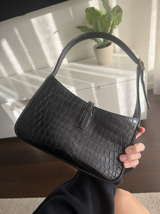 Bolsa saint laurent le 5 a 7 crocodile com caixa e saco