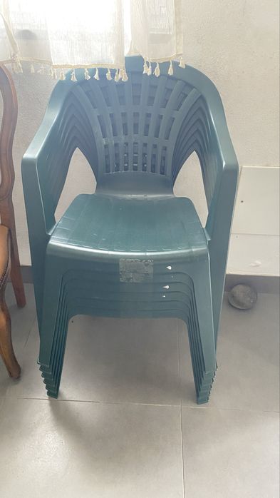 Conjunto de 6 Cadeiras plasticas