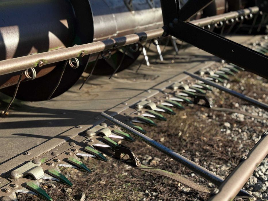 Комбайн John Deere 1052