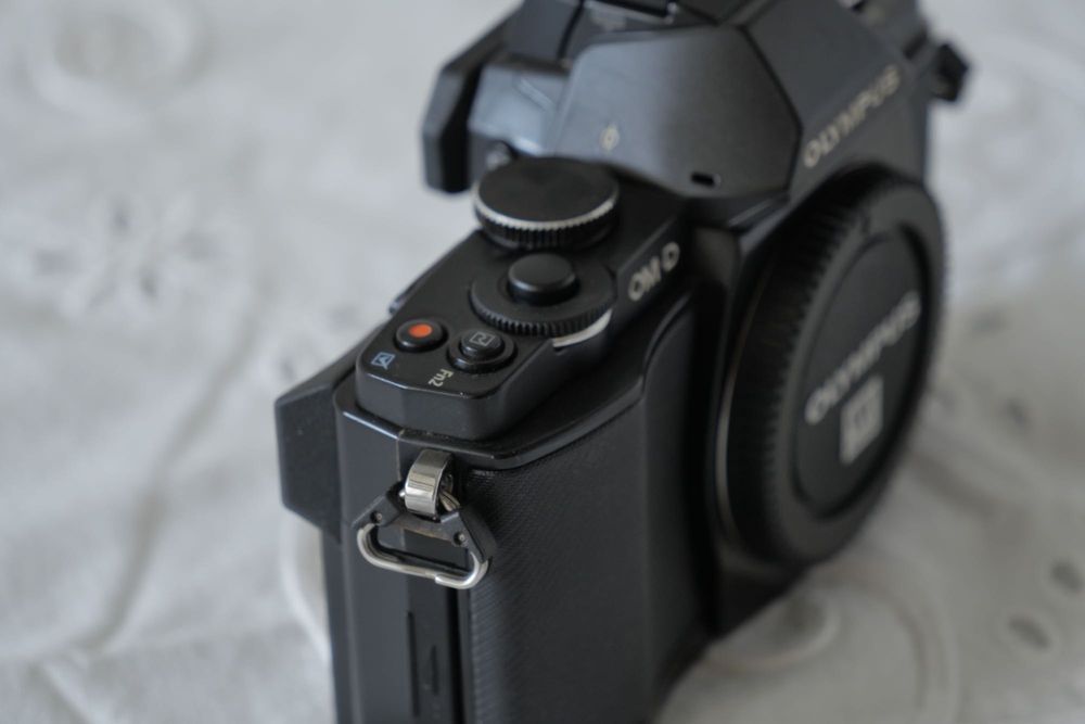 Olympus OM-D E-M5