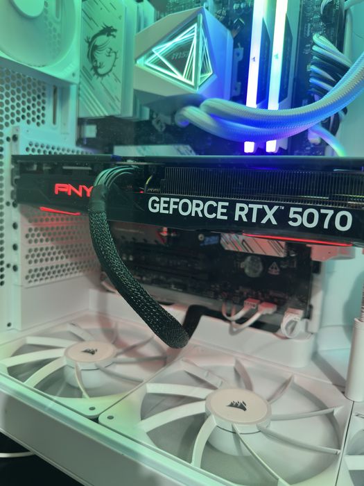PNY RTX 5070, like new515421883671531523