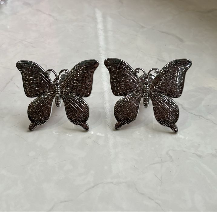 Металлические ручки в форме бабочек