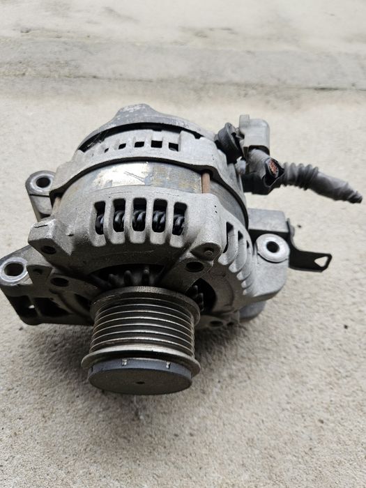 Alternator 104210-4521 Toyota Corolla Verso II  Avensis T27 2.2 D4D