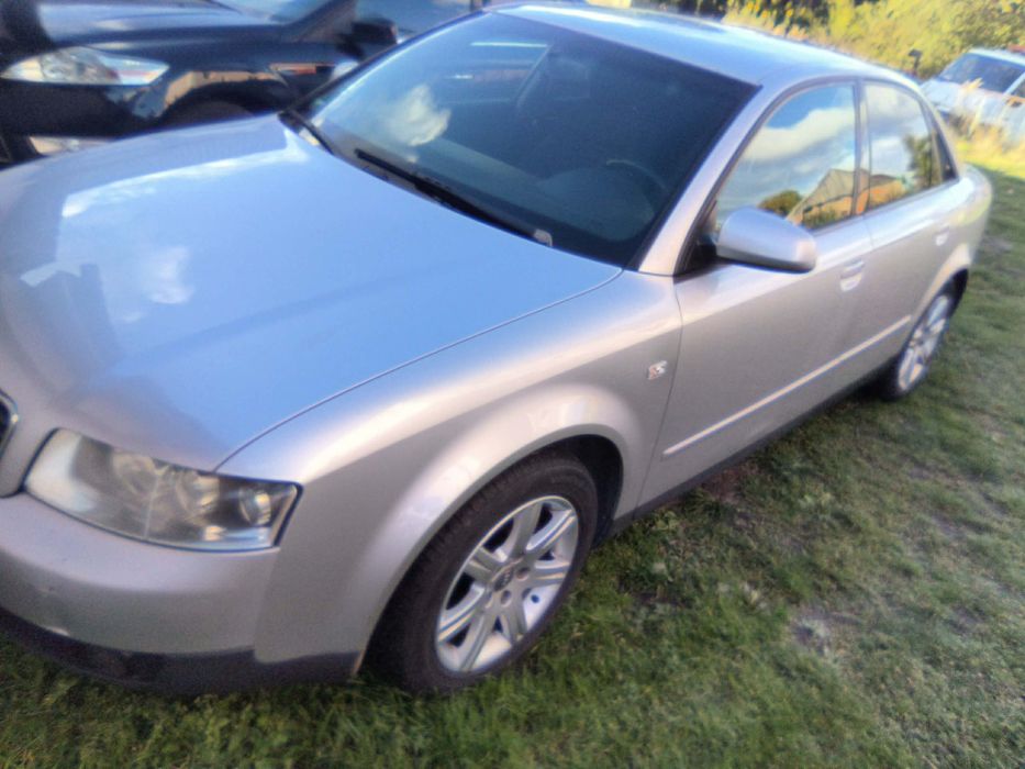 Audi a4b6  2.0 benzyna