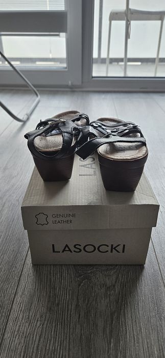 Sandałki lasocki