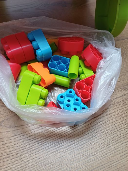 Stolik interaktywny z klockami kierownicą, dwustronny. EarlyStep