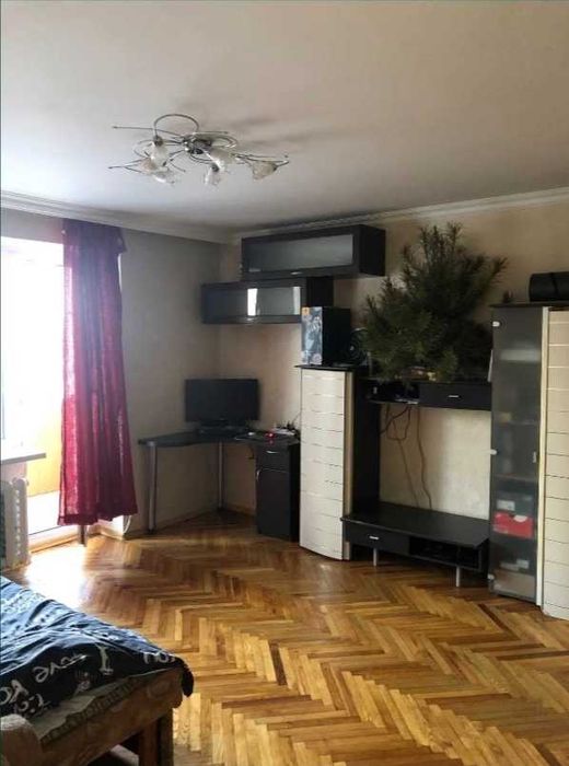 Однокімнатна квартира по Незалежності в Броварах