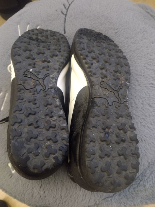 Buty Puma piłkarskie