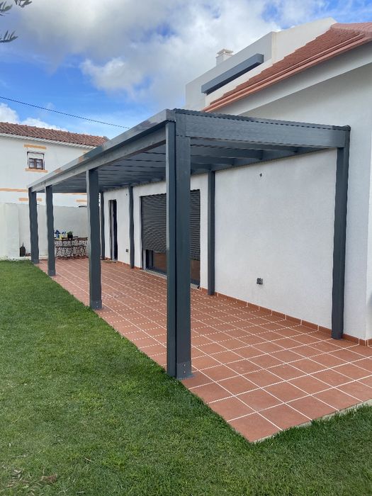 Carpintaria em Geral e Serralheria construção de casas modulares em aço galvanizado