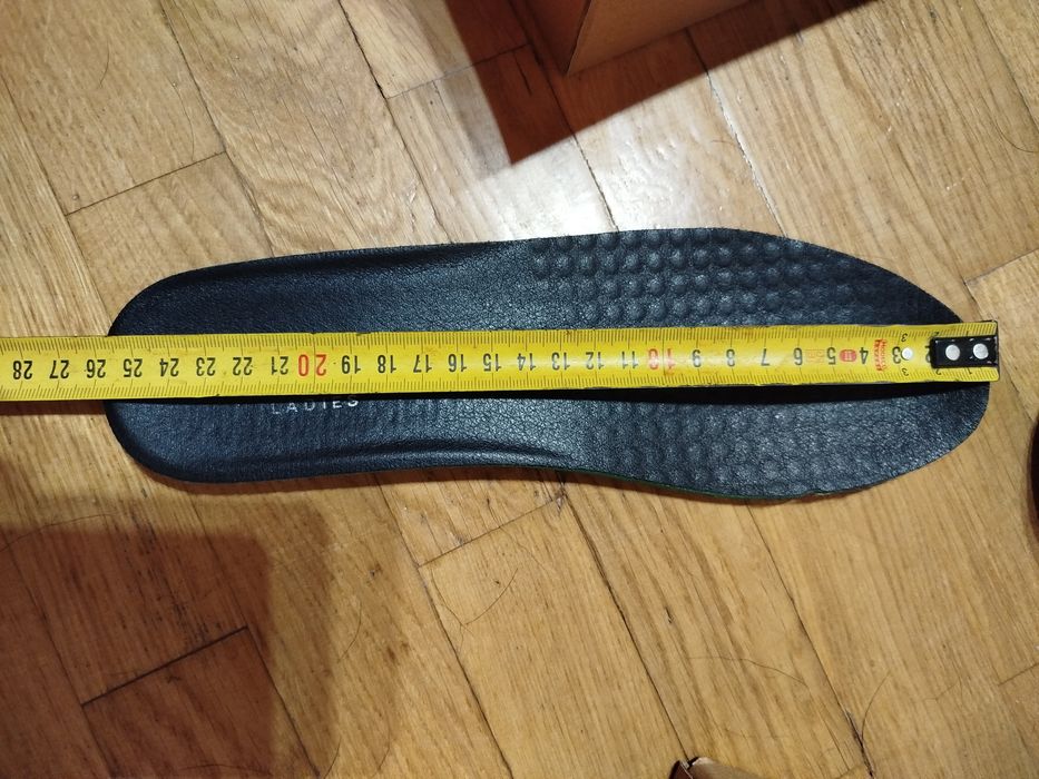 Ботінки. Ботінки жіночі