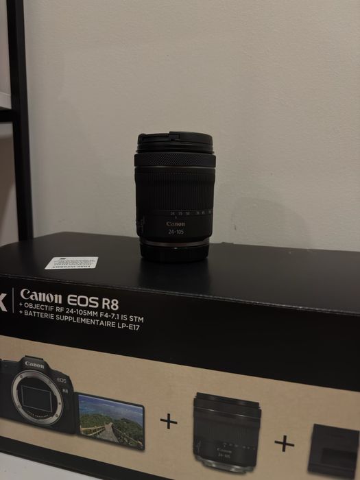 Máquina fotográfica Mirroless Cânon EOS R8 24,2 MP