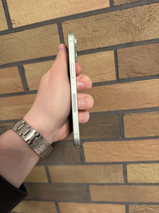 Apple iPhone 15 128Gb. ( Green )