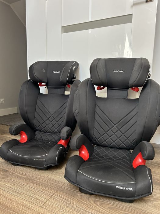czarny fotelik samochodowy Recaro Monza Nova 2 Seatfix