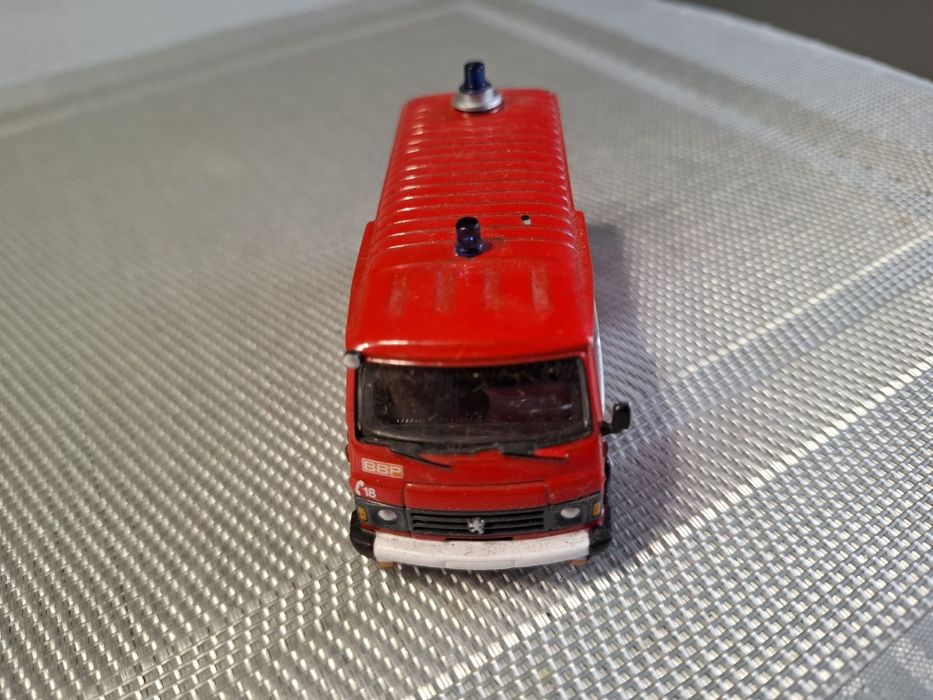 Delprado peugeot J9 BBP model samochodu