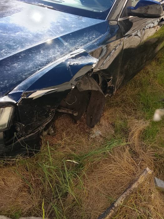 Audi A 5  2.0 TDI ( Salvado)