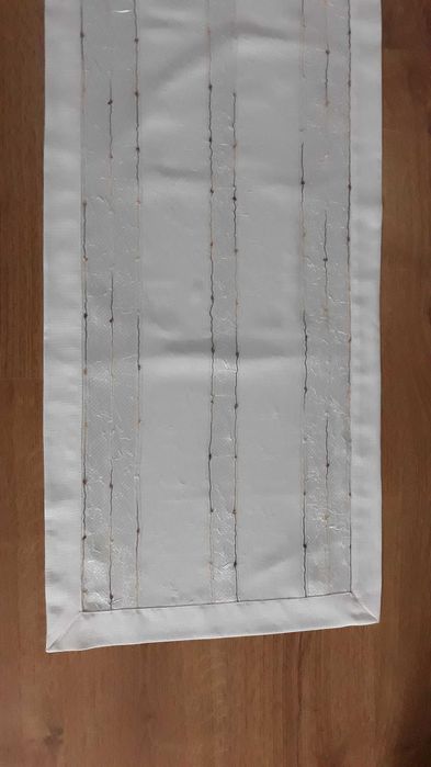 Bieżnik  Nowy na stòł  i lawe 147 x 42