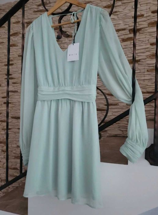 Sukienka o rozkloszowanym kroju