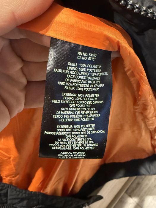 Пуховик DKNY р. M куртка зимова чоловіча