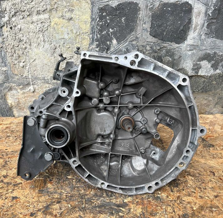 Коробка передач (КПП) Peugeot 208 1.2VTI | Citroen C3 1.2VTI (20A701)