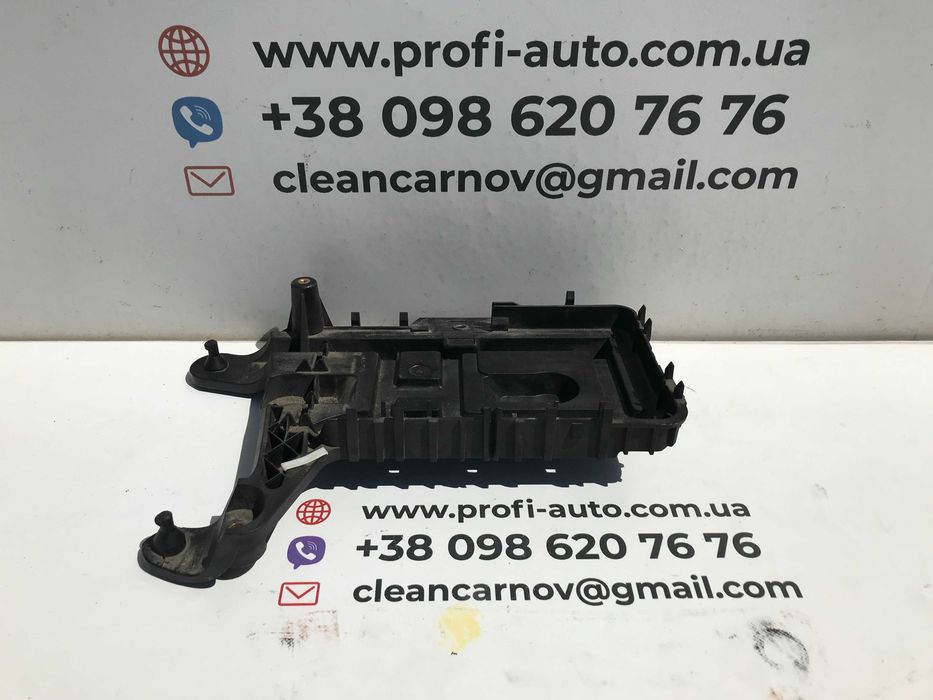Площадка під акамулятор Volkswagen Passat B7-B8 USA