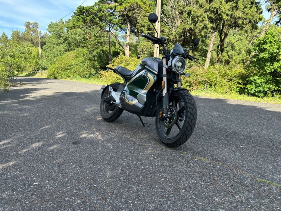 Moto elétrica Super soco tc wanderer  apenas 3000km